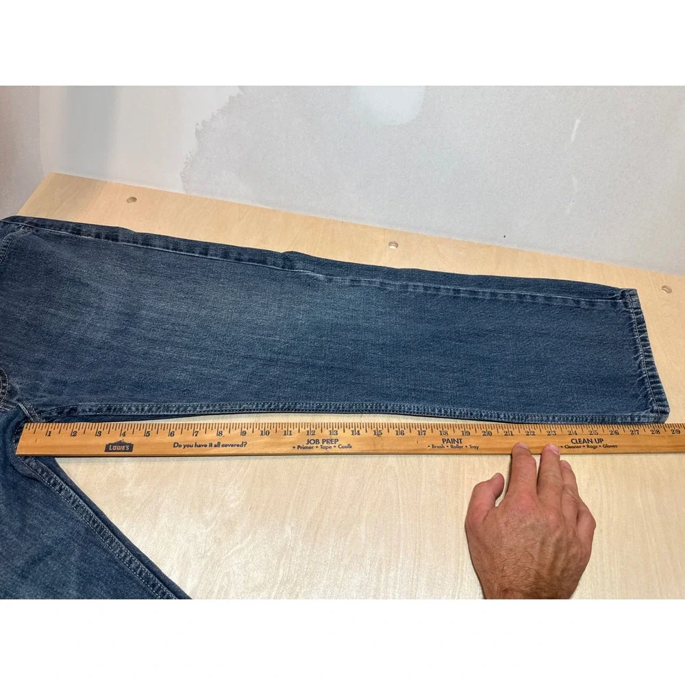 Levis 505 Regular Fit Jeans Mens 36x30 Medium Wash Blue Straight Leg Denim